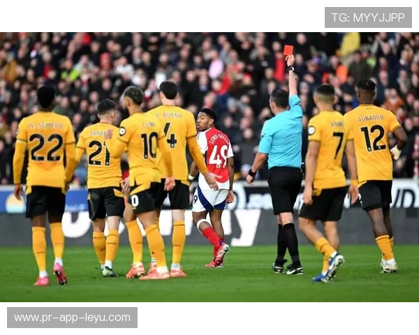 英超裁判新规引发争议，影响比赛公正性，英超裁判安排